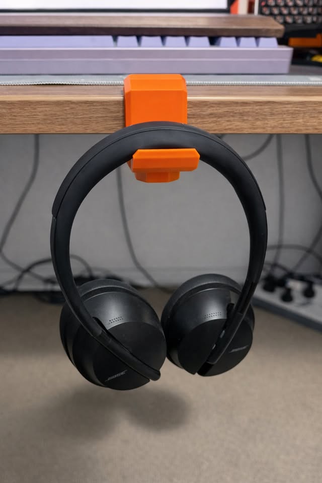 Desk Edge Headphone Hook thumbnail 2
