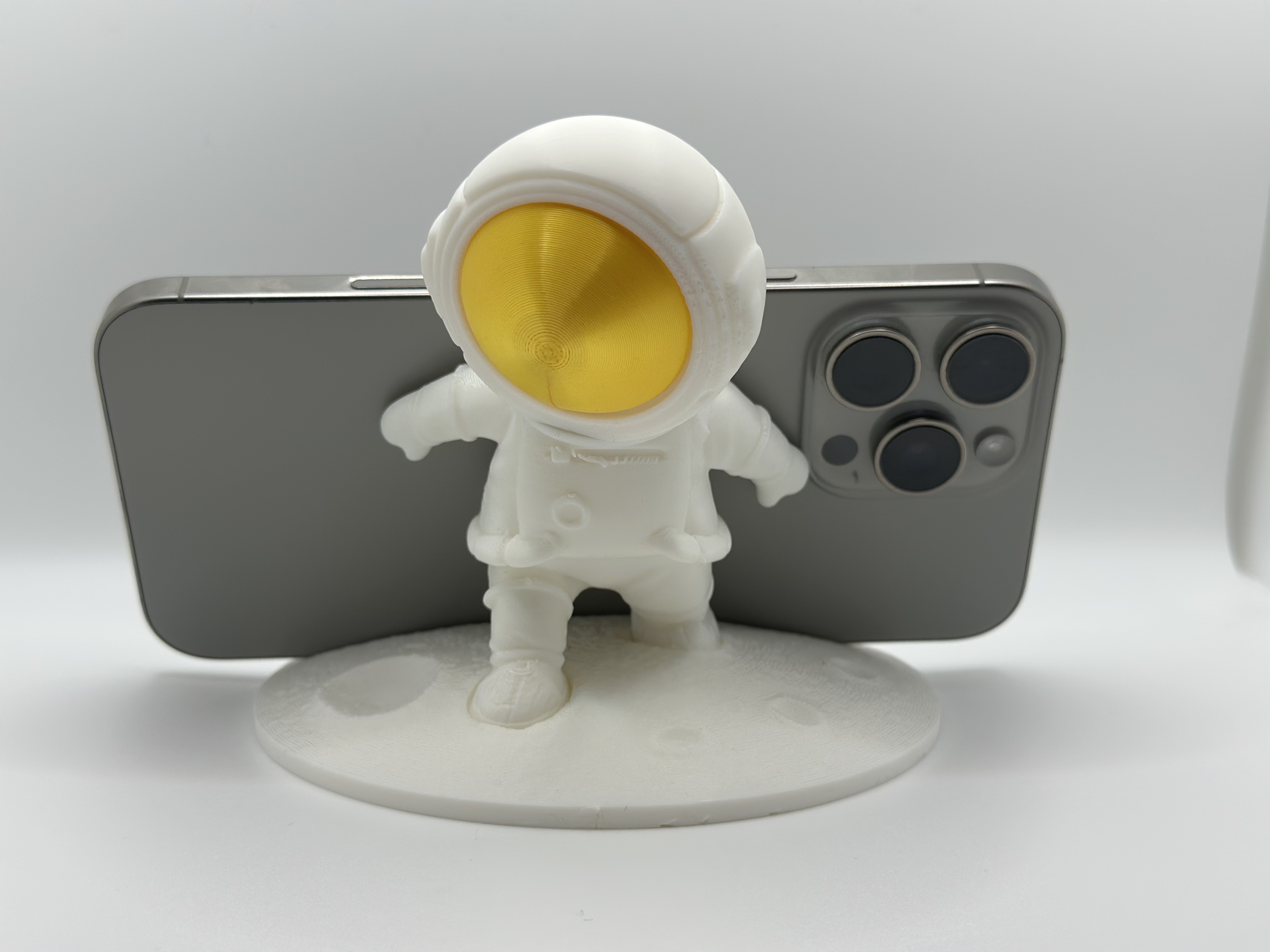 Astronaut Phone Stand thumbnail 5
