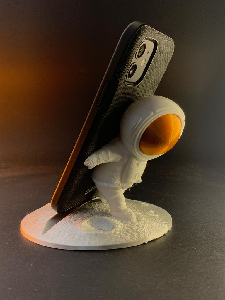 Astronaut Phone Stand preview